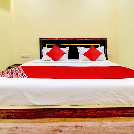 Hotel O Friendship Inn Дели Экстерьер фото