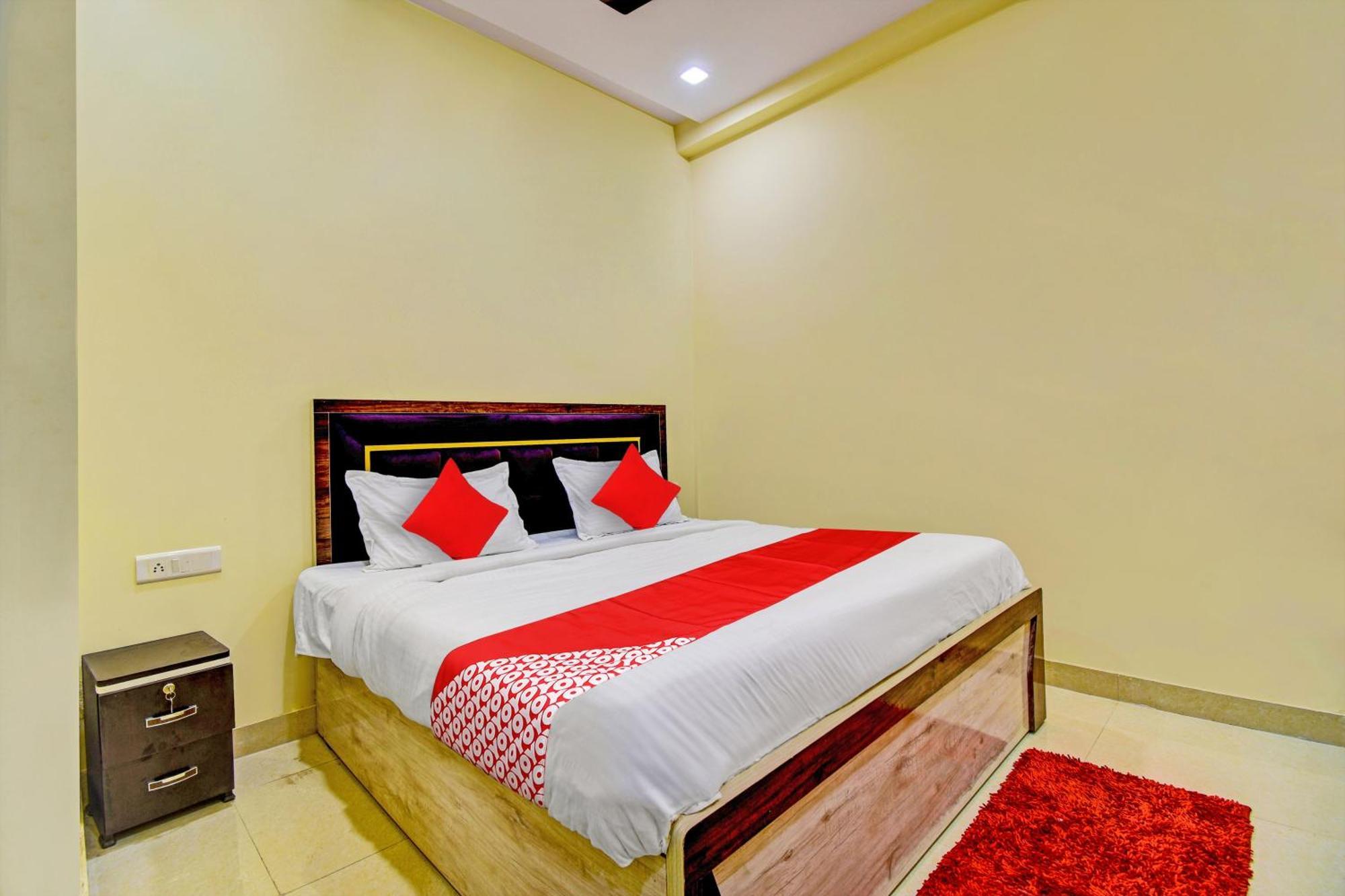 Hotel O Friendship Inn Дели Экстерьер фото