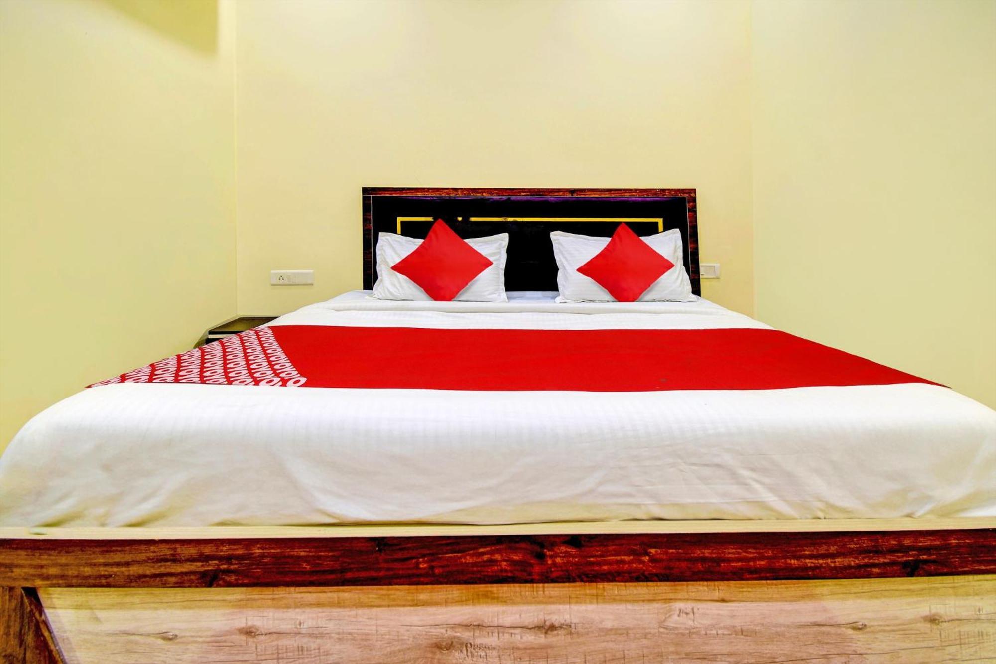 Hotel O Friendship Inn Дели Экстерьер фото