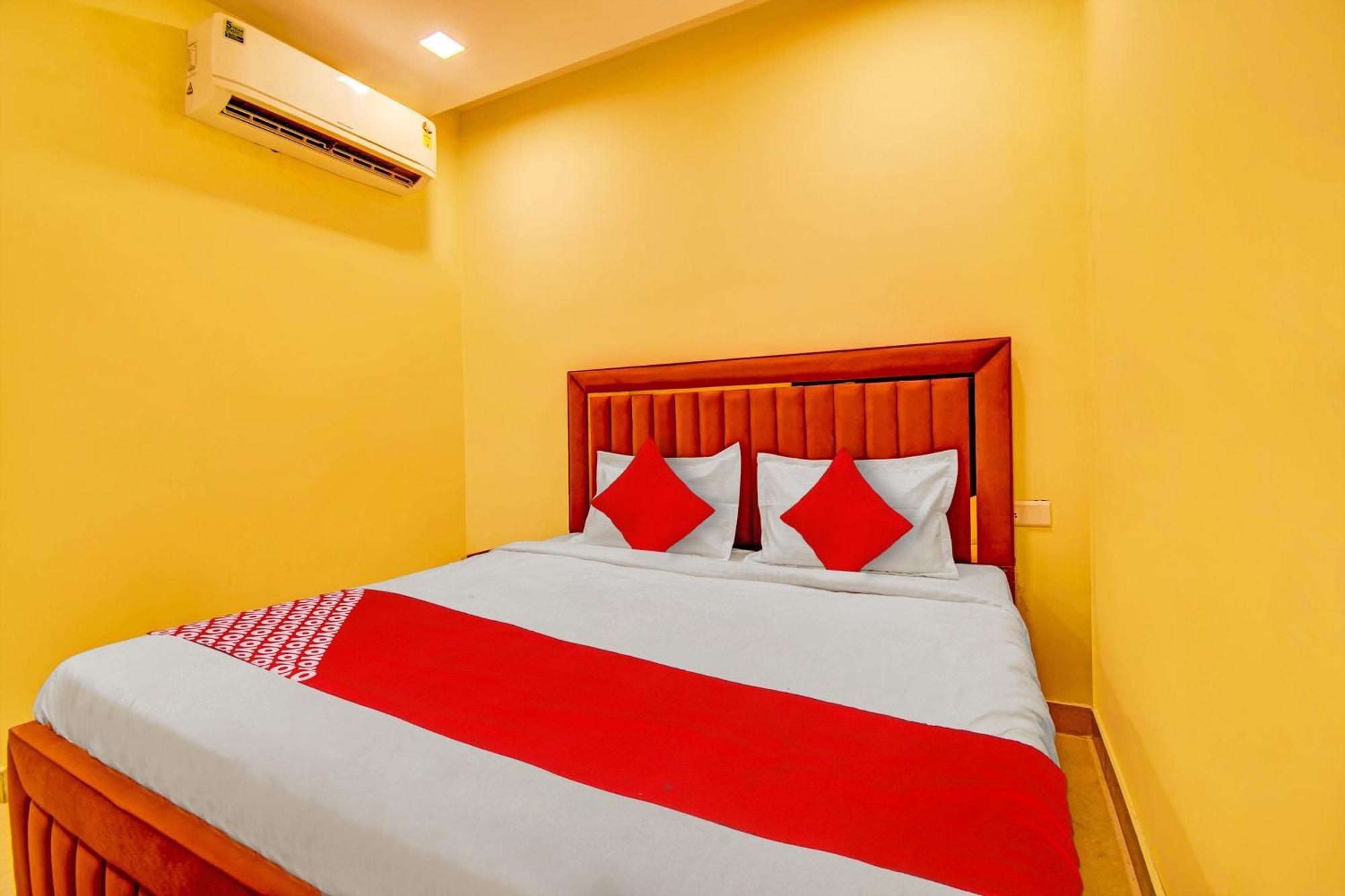 Hotel O Friendship Inn Дели Экстерьер фото
