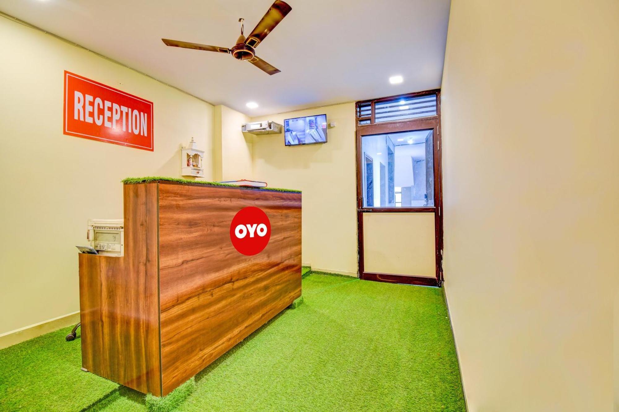 Hotel O Friendship Inn Дели Экстерьер фото